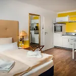 Central Suites Aparthotel