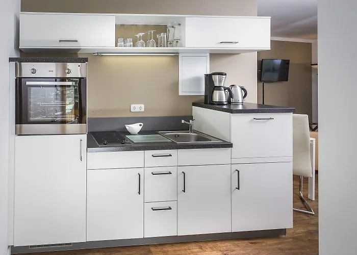 Central Suites 3*