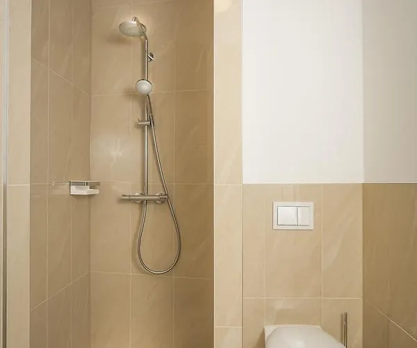 Ξενοδοχείο με διαμερίσματα Central Suites Γκράιφσβαλντ