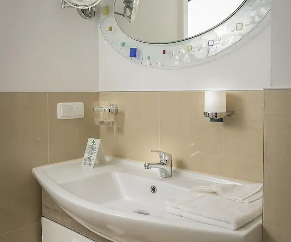 Central Suites
